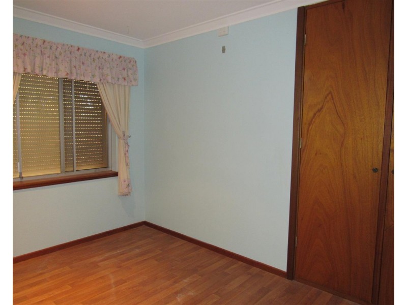 26 Thomas Street, Safety Bay WA 6169