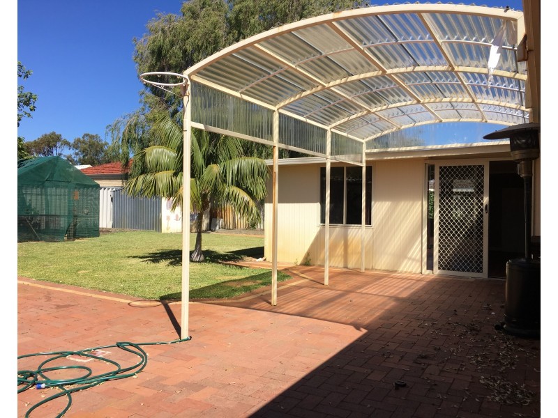 26 Thomas Street, Safety Bay WA 6169