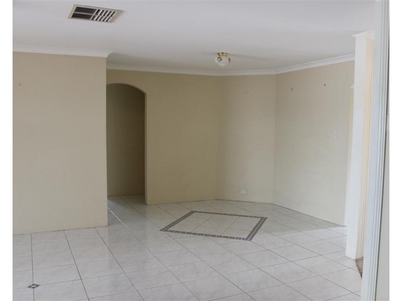 3 Camm Place, Waikiki WA 6169