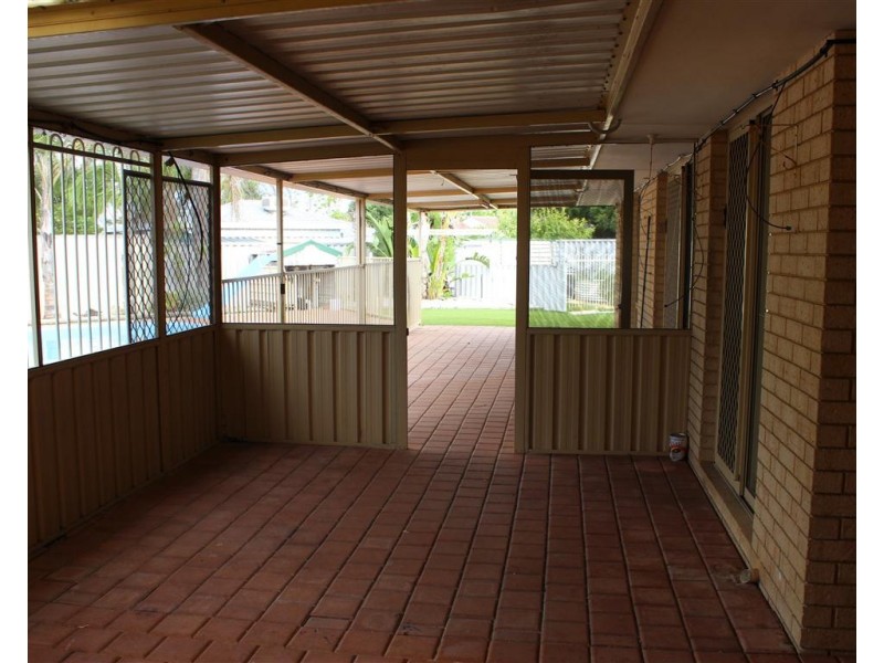 3 Camm Place, Waikiki WA 6169