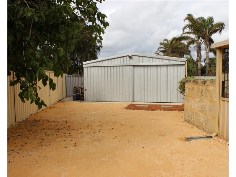 3 Camm Place, Waikiki WA 6169