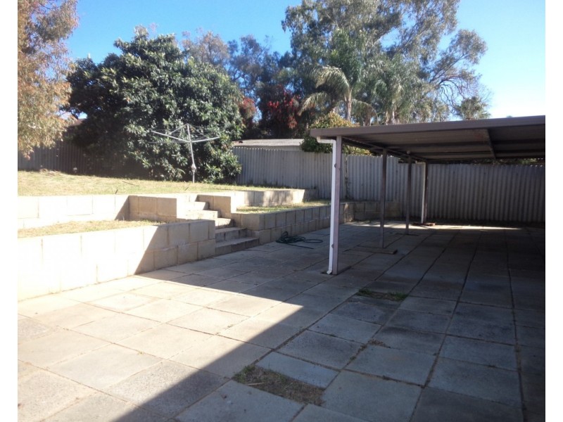 22 Cimbor Way, Parmelia WA 6167