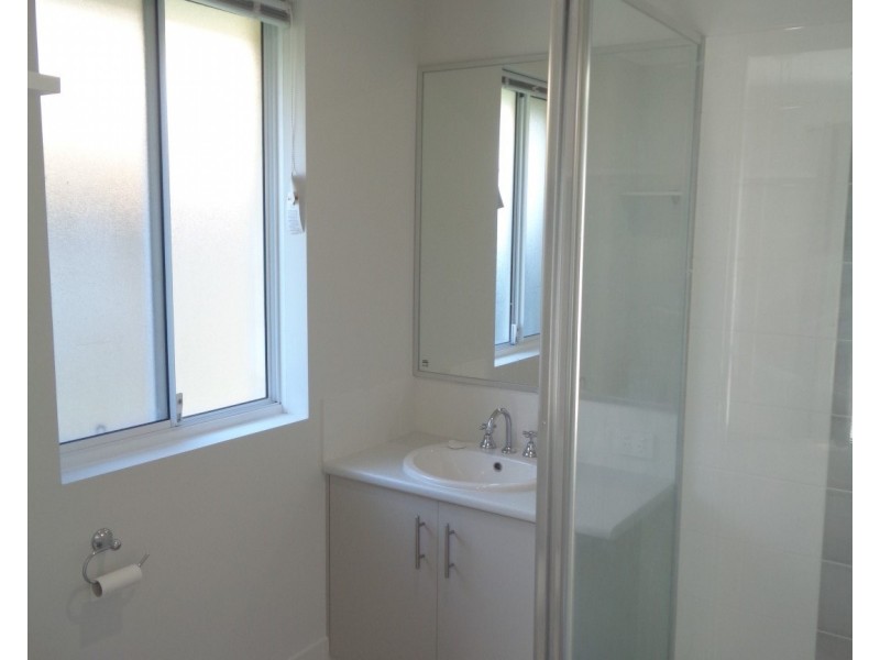 32 Bottlenose Circuit, Waikiki WA 6169