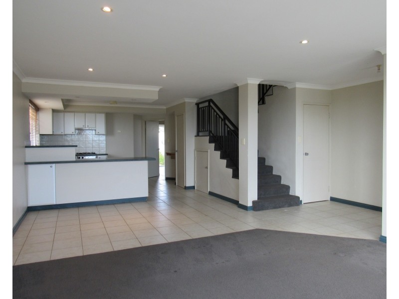 190 Arcadia Drive, Shoalwater WA 6169