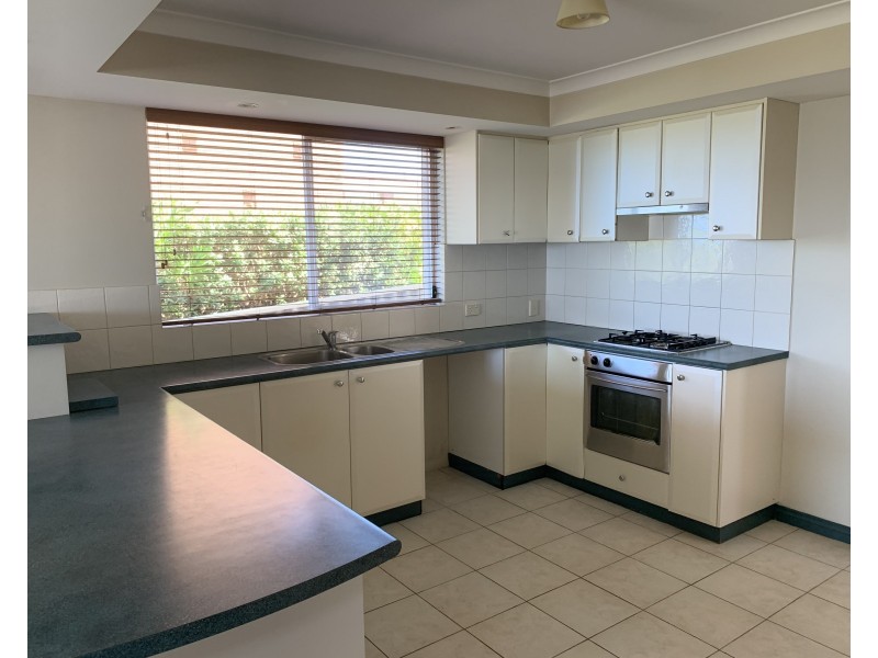 190 Arcadia Drive, Shoalwater WA 6169
