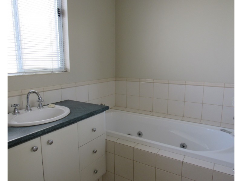 190 Arcadia Drive, Shoalwater WA 6169