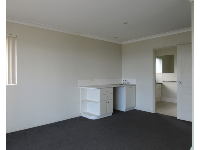 190 Arcadia Drive, Shoalwater WA 6169