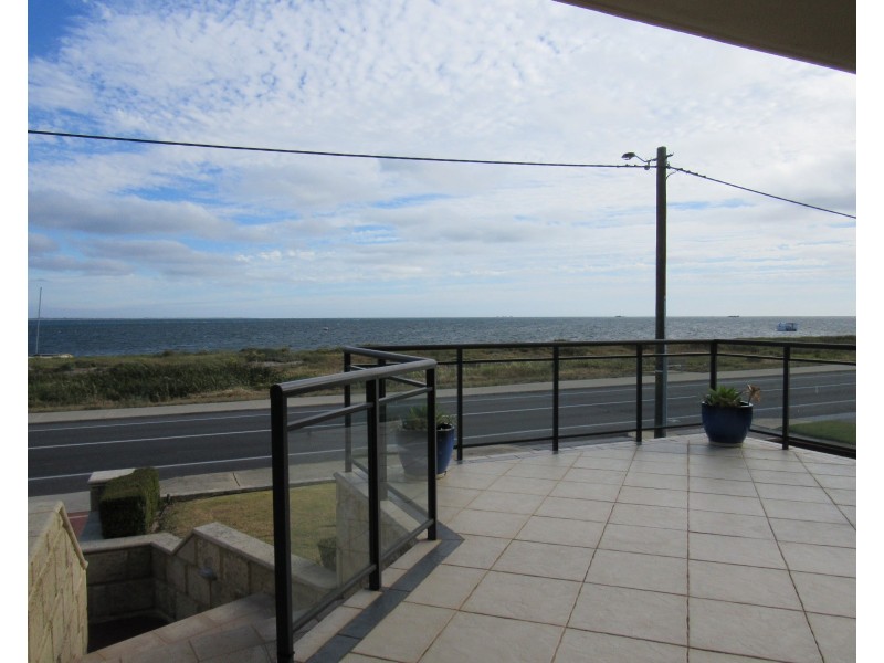 190 Arcadia Drive, Shoalwater WA 6169