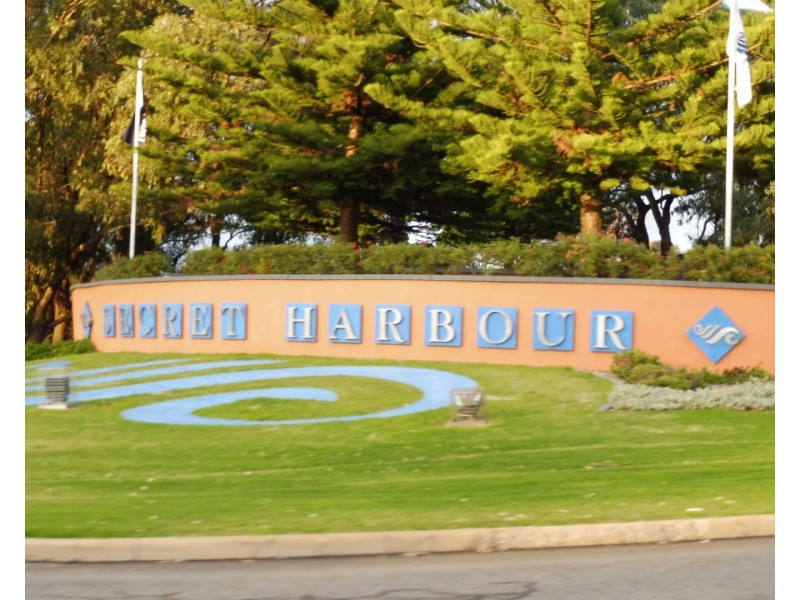 10C 2 Oasis Drive, Secret Harbour WA 6173