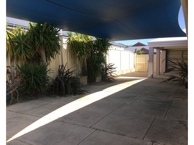 3 Yucca Road, Secret Harbour WA 6173