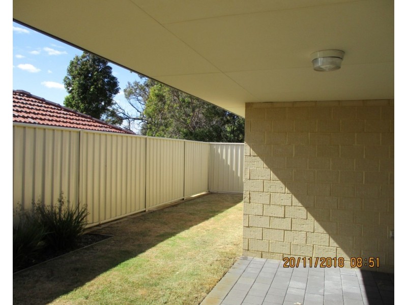 2 Herschel Way, Lakelands WA 6180