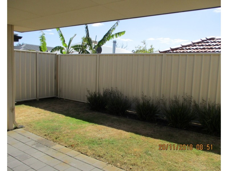 2 Herschel Way, Lakelands WA 6180