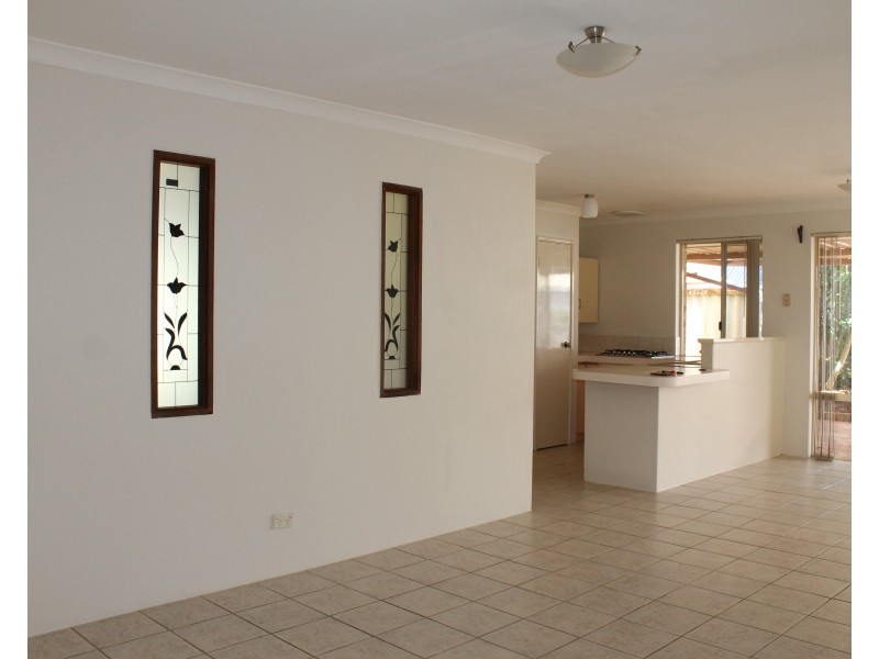 13 Parkland Drive, Warnbro WA 6169