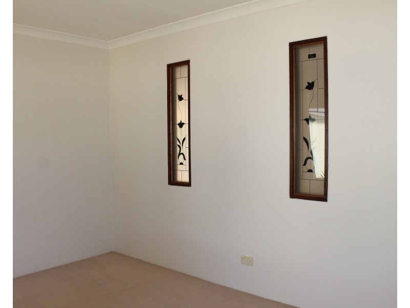 13 Parkland Drive, Warnbro WA 6169