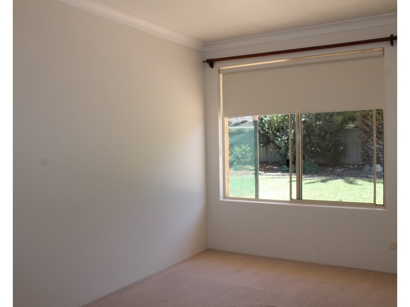 13 Parkland Drive, Warnbro WA 6169