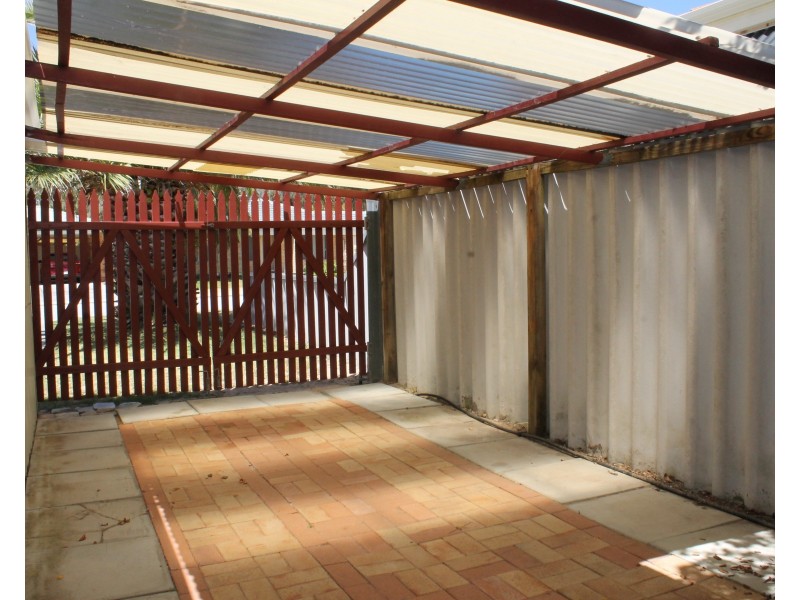 13 Parkland Drive, Warnbro WA 6169