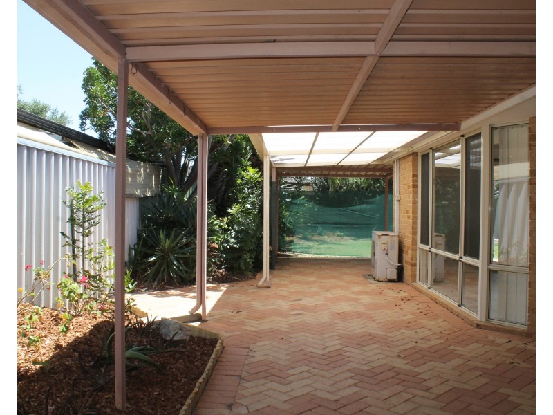 13 Parkland Drive, Warnbro WA 6169