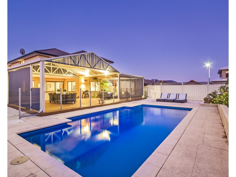 50 Bancoura Parkway, Secret Harbour WA 6173