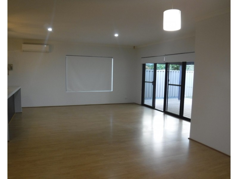 39 Oceanrunner Boulevard, Shoalwater WA 6169