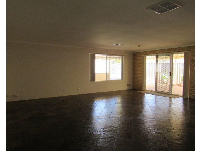 5 Elysee Court, Port Kennedy WA 6172