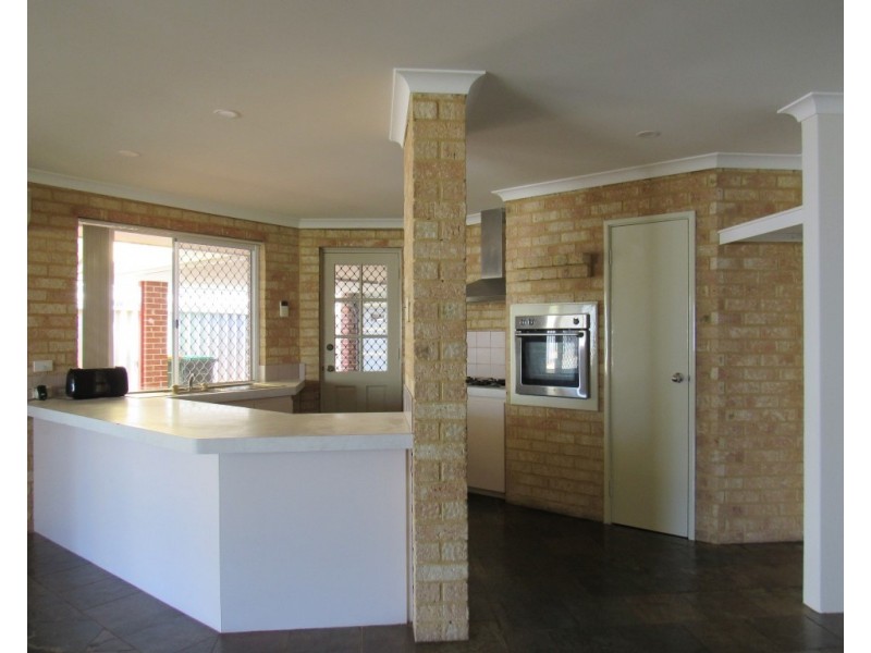 5 Elysee Court, Port Kennedy WA 6172