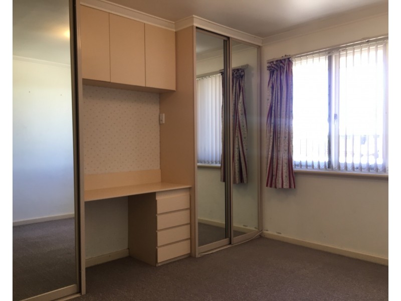 1/30-32 Griggs Way, Rockingham WA 6168