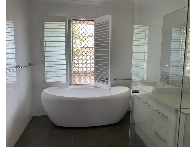 9 Vista Avenue, Rockingham WA 6168