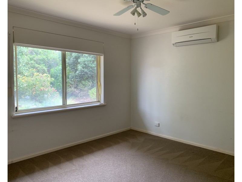 9 Vista Avenue, Rockingham WA 6168