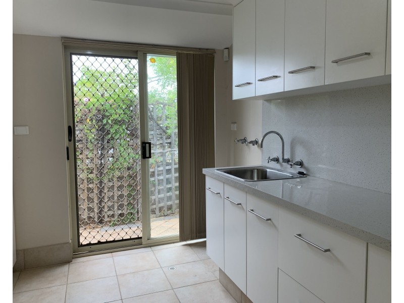 9 Vista Avenue, Rockingham WA 6168