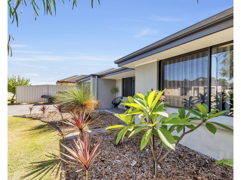 9  Sorrento Turn, Secret Harbour WA 6173