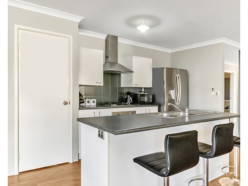 9  Sorrento Turn, Secret Harbour WA 6173
