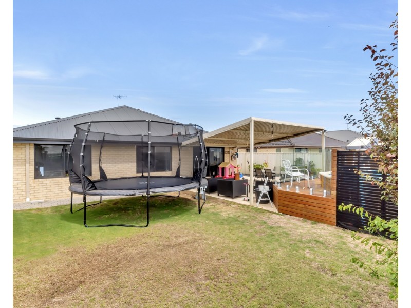 9  Sorrento Turn, Secret Harbour WA 6173