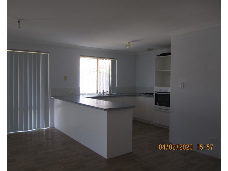 82 Chelmsford Avenue, Port Kennedy WA 6172