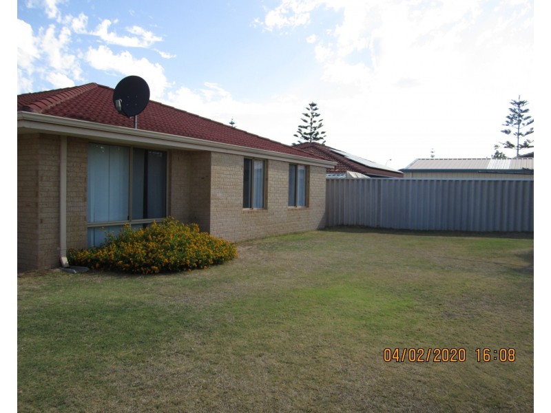 82 Chelmsford Avenue, Port Kennedy WA 6172