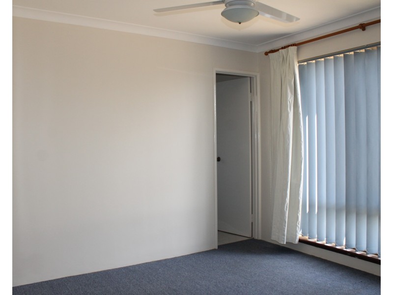 6 Oslo Place, Warnbro WA 6169