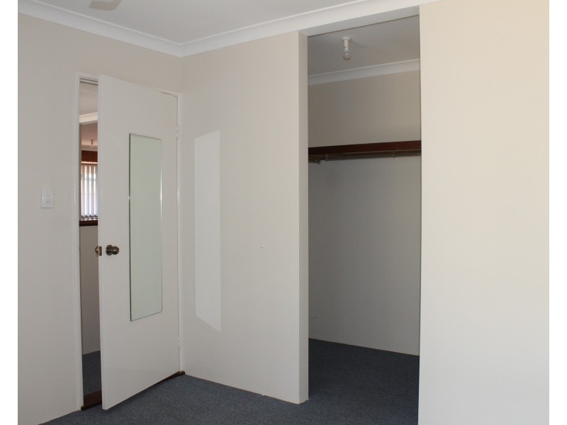 6 Oslo Place, Warnbro WA 6169