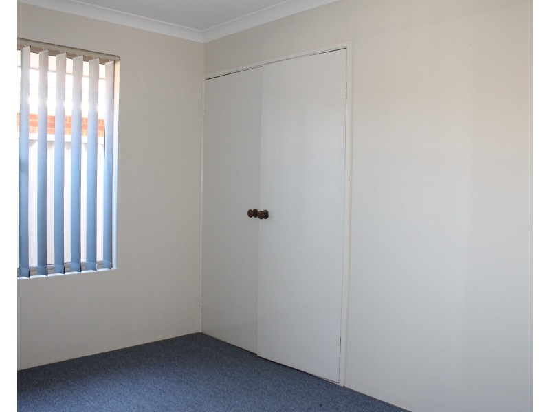 6 Oslo Place, Warnbro WA 6169