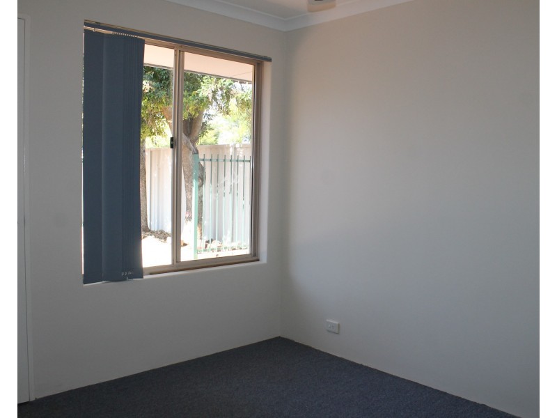 6 Oslo Place, Warnbro WA 6169