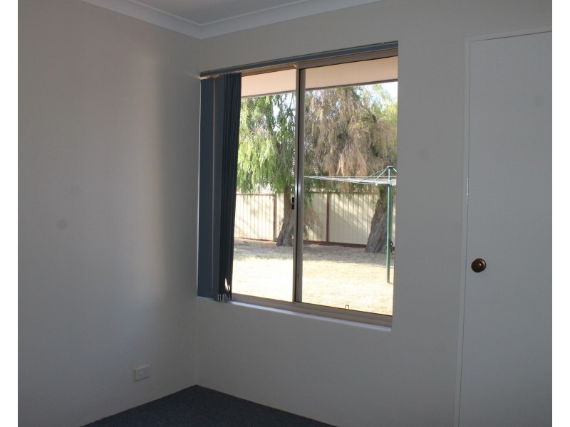 6 Oslo Place, Warnbro WA 6169