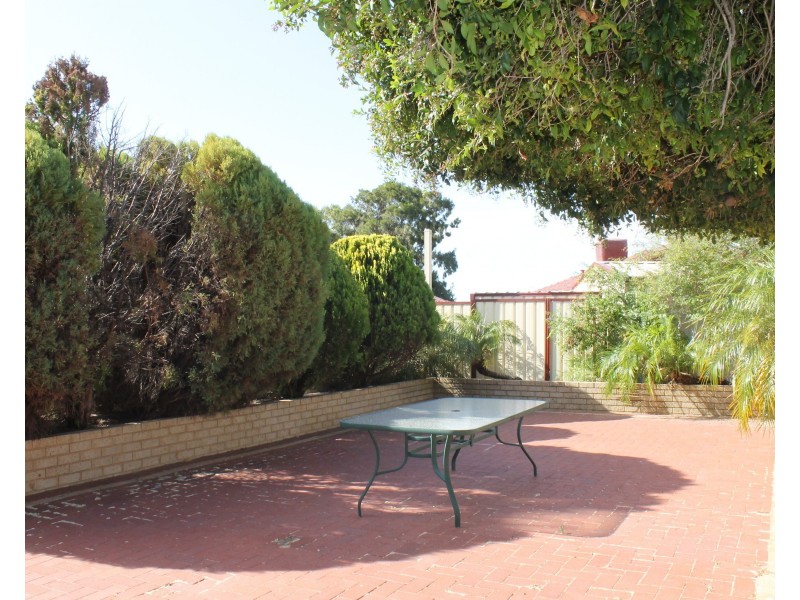 6 Oslo Place, Warnbro WA 6169