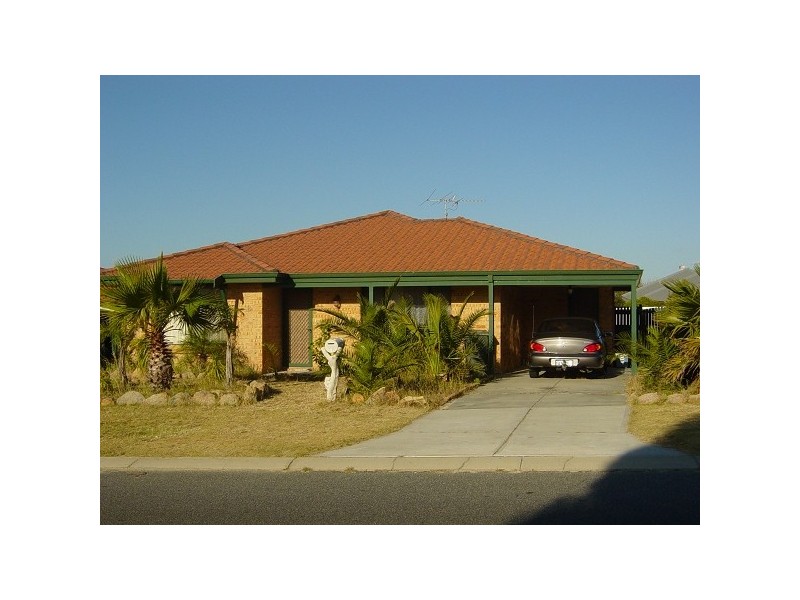 8 CHRISTIAN CIRCLE, Quinns Rocks WA 6030
