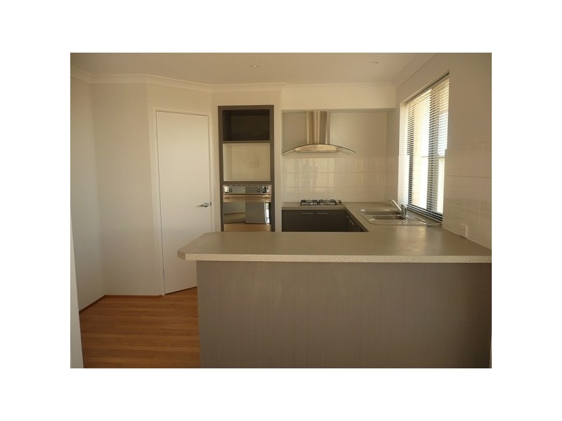 27 Lakewood Terrace, Clarkson WA 6030