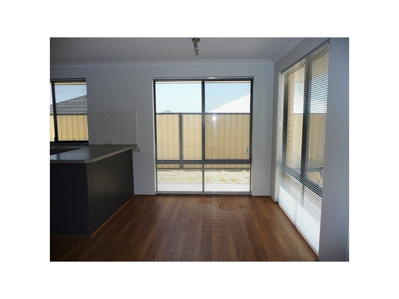 27 Lakewood Terrace, Clarkson WA 6030