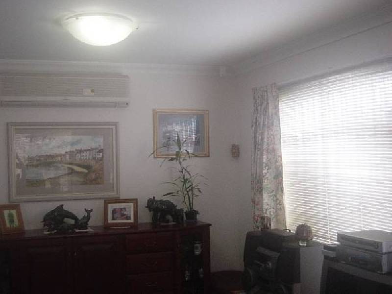 15 Caley Place, Two Rocks WA 6037