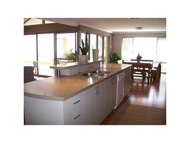 37 Kirkimbie Street, Carramar WA 6031