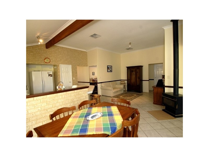 6 Mersin Drive, Mindarie WA 6030