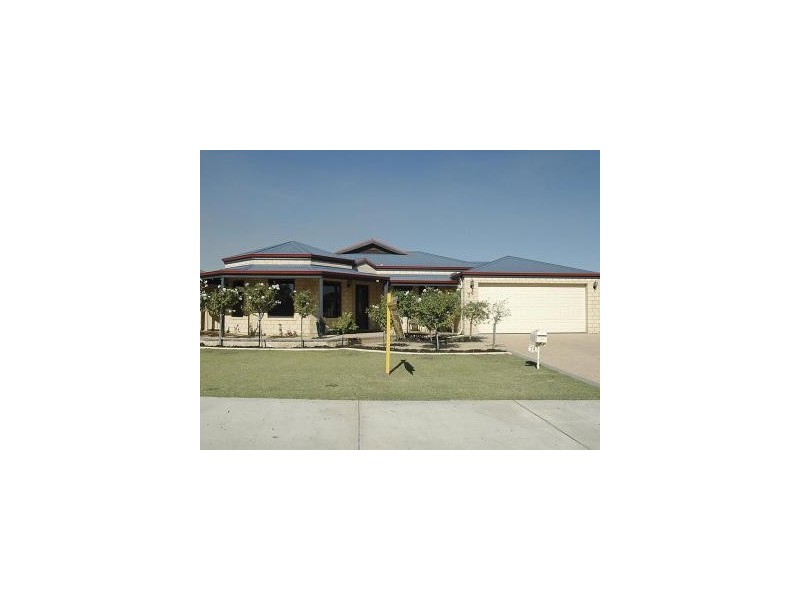 74 Golf Links Drive, Carramar WA 6031