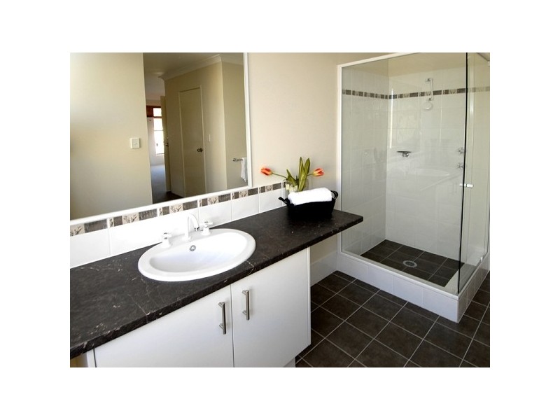 23 Lareema Gardens, Banksia Grove WA 6031
