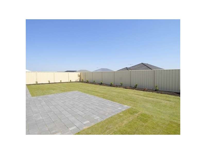 23 Lareema Gardens, Banksia Grove WA 6031