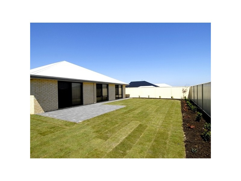 23 Lareema Gardens, Banksia Grove WA 6031